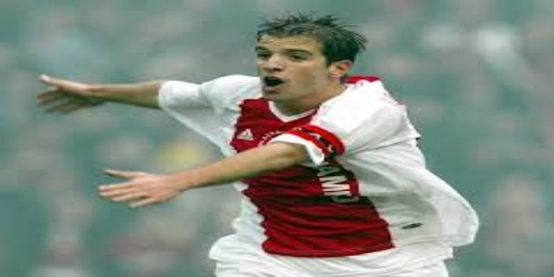 冲突事件全回顾：从场上碰撞到场下争议- 熊猫体育