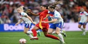 团结与变革：女足运动的新篇章-  熊猫体育