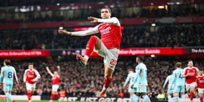 熊猫体育历史对比：阿里U22阶段为何能进入英超前六？-熊猫体育