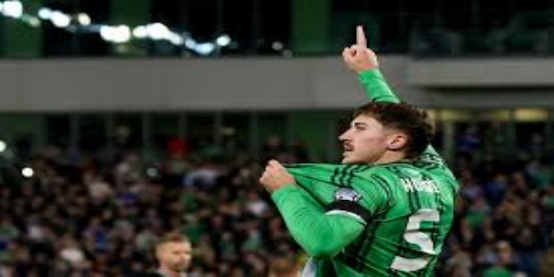 中场补强受阻：熊猫体育解读西汉姆联的引援困境  - 熊猫体育