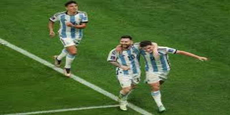 历史回声：两代球王的战略相似性-熊猫体育