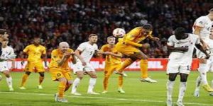 小组出线形势：荷兰重燃晋级希望，冰岛陷入危机 - 熊猫体育