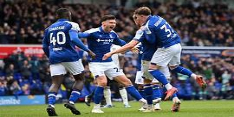 熊猫体育聚焦：科曼战术体系中的关键拼图-熊猫体育